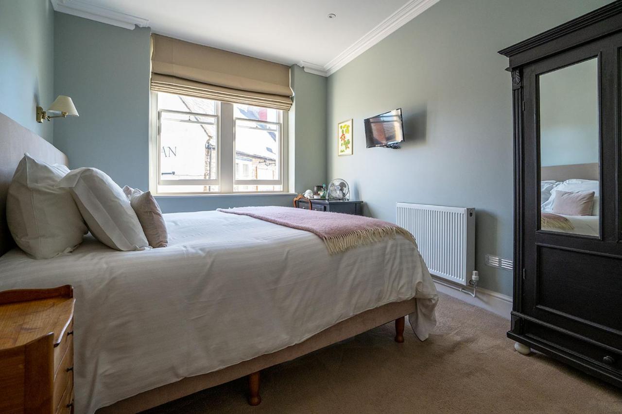 Bistro Lotte Bed & Breakfast Frome Exterior photo